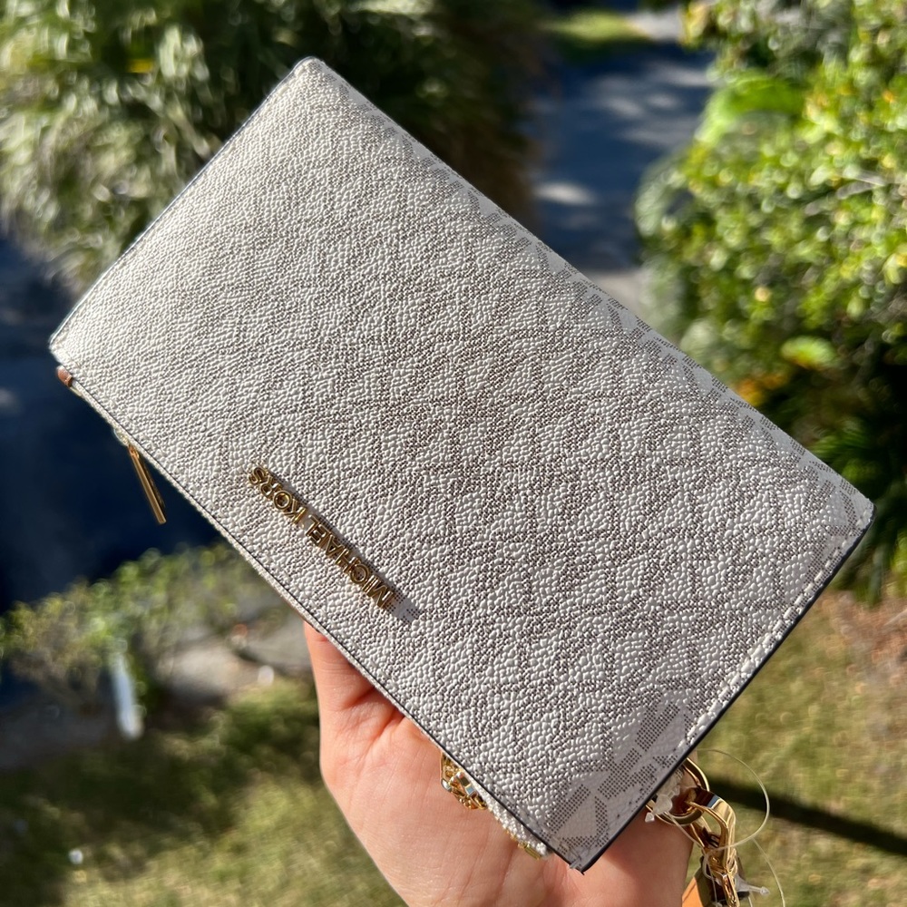 Michael Kors Wallet jet set double zip wristlet wallet vanilla Mk